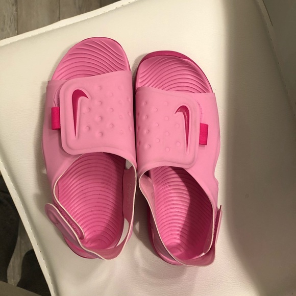 Brand new nike sandals - Picture 2 of 4